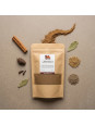 sachet de garam massala sur la table